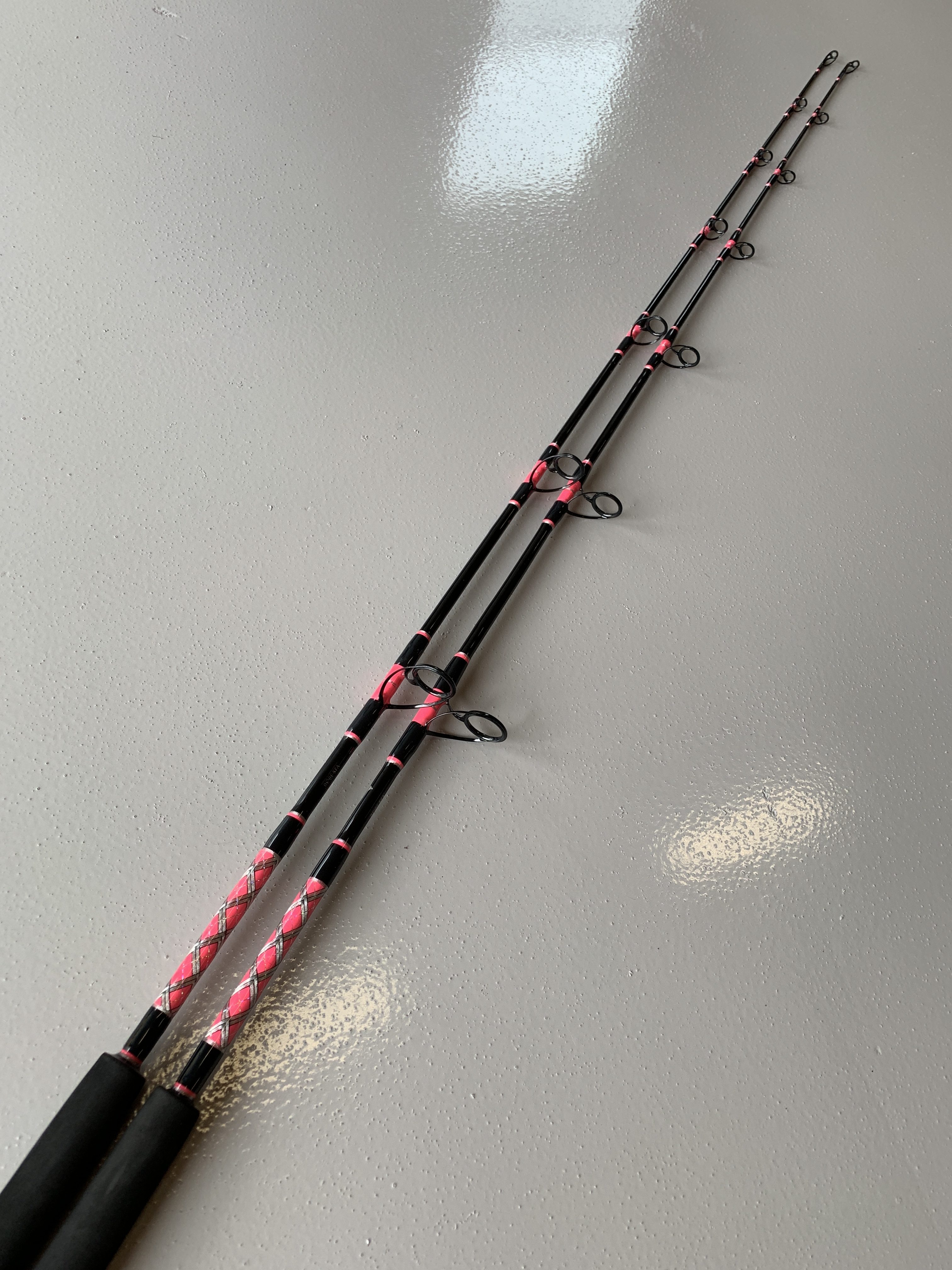 Sufix 50 Yard Rattle Reel V-Coat Fishing Line - 30 lb. Test - Hot Pink