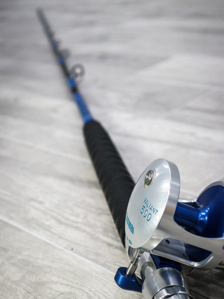 Platinum Series 700XL w/ Accurate Boss Valiant 500 Blue/Silver – Connley  Fishing