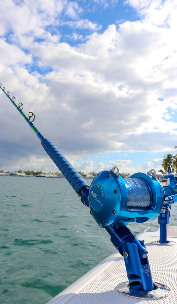 Custom Painted Mahi 6′ Trolling Rod w/ Winthrop Roller Top – Connley Fishing