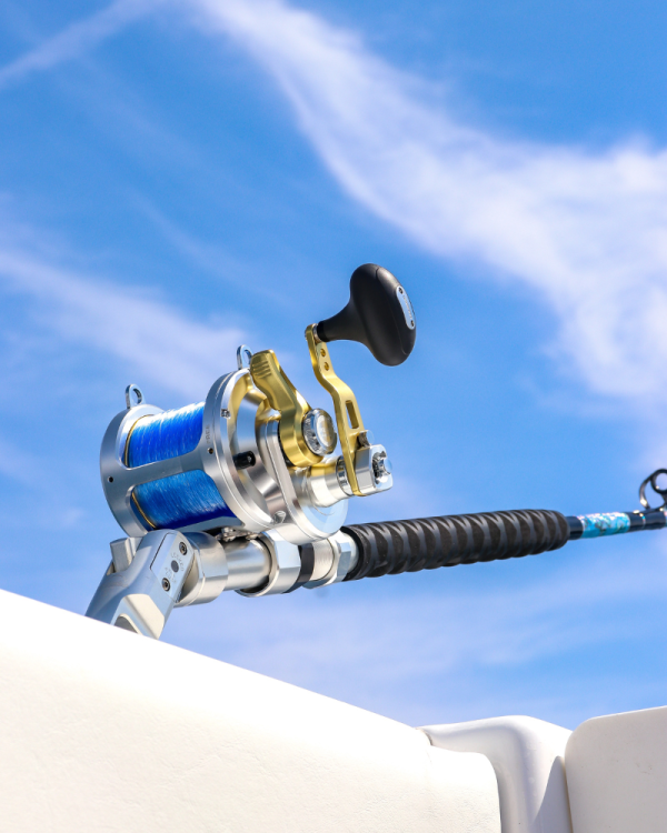 Hawaiian Abalone Shell 6′ Stand Up Trolling Rods - Image 9