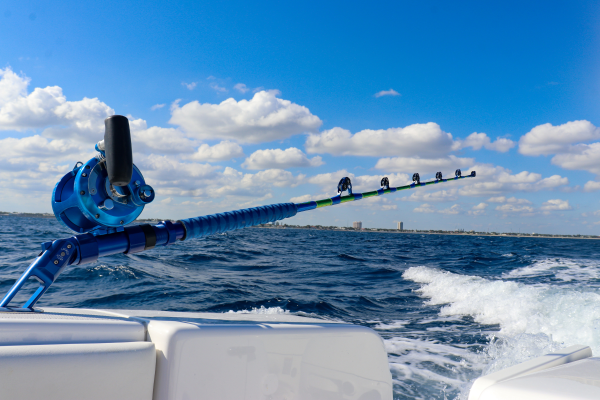 Custom Painted Mahi 6' 60-130# Trolling Rod w/ Winthrop Rollers - Image 7