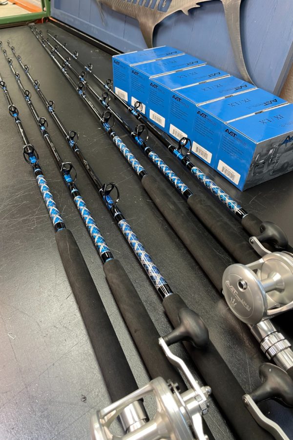 OVERSTOCK Blue/Silver 7' Blue/Silver Kingfish Conventional 6 Combo Bundle - Image 3