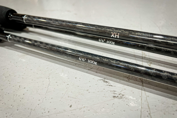OVERSTOCK 6'6" Blue/Silver Carbon Fiber Slow Pitch Jigging Combos - Image 4